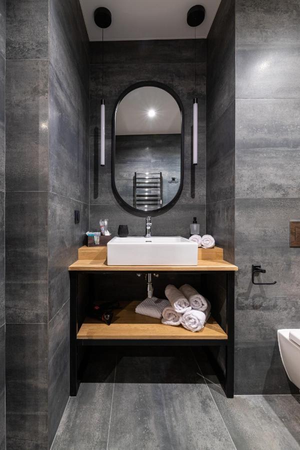 Stare Misto Premium Apartment Lviv Ngoại thất bức ảnh